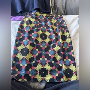 Gorgeous fun print knee length skirt